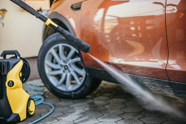 Best Roof Power Washing Services  in Loch Lomond, VA